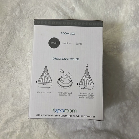 Sparoom Helix Rotating 7 Colors Essential Oil Misting Diffuser - Picture 3 of 8